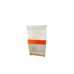 Caja pedestal doble con vitrina