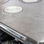 COCINA A LEÑA 4 PLATOS ENLOZADA BLANCO YUNQUE TRADICIONAL 90X60 - Imagen 3